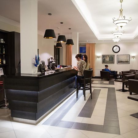 Hotell Wesenbergh Rakvere Exterior foto