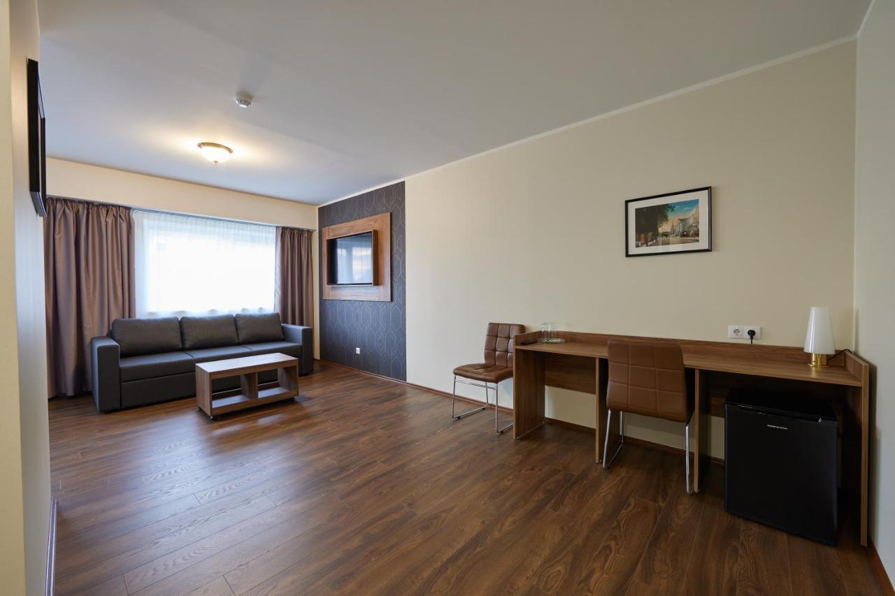 Hotell Wesenbergh Rakvere Exterior foto