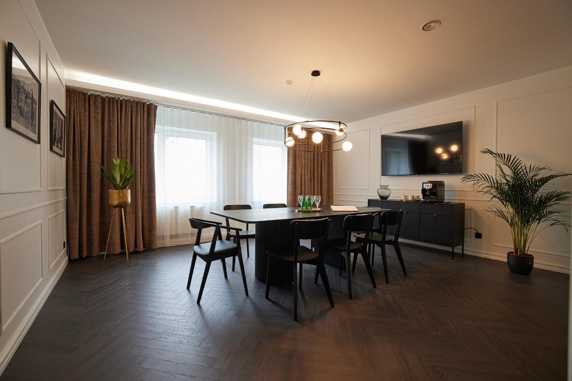 Hotell Wesenbergh Rakvere Exterior foto