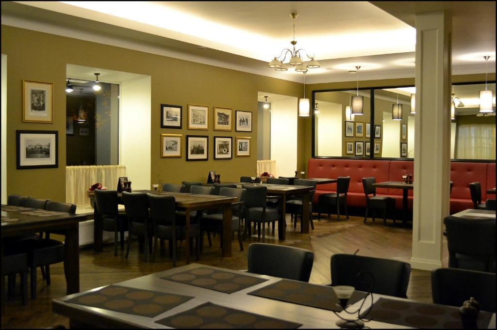 Hotell Wesenbergh Rakvere Exterior foto